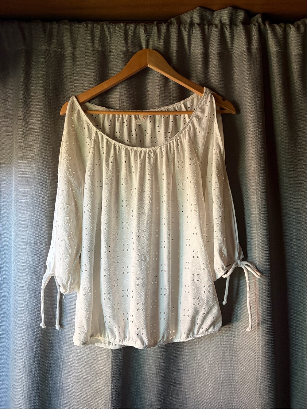 PerSeption Concept White Eyelet Blouse